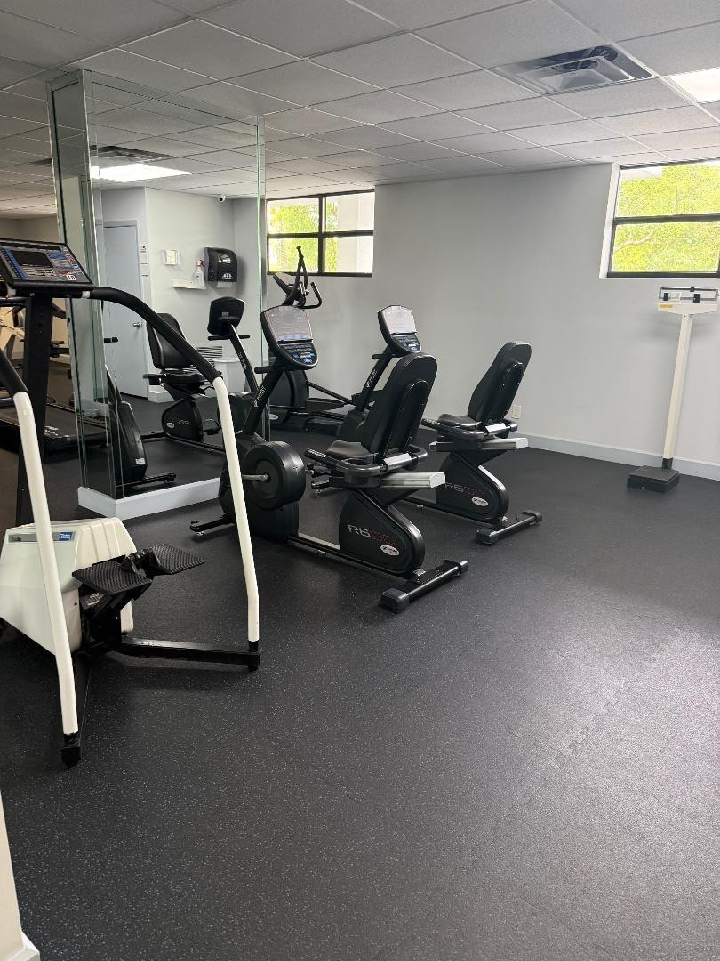 600 Parkview Dr #826 Hallandale Beach, FL 33009