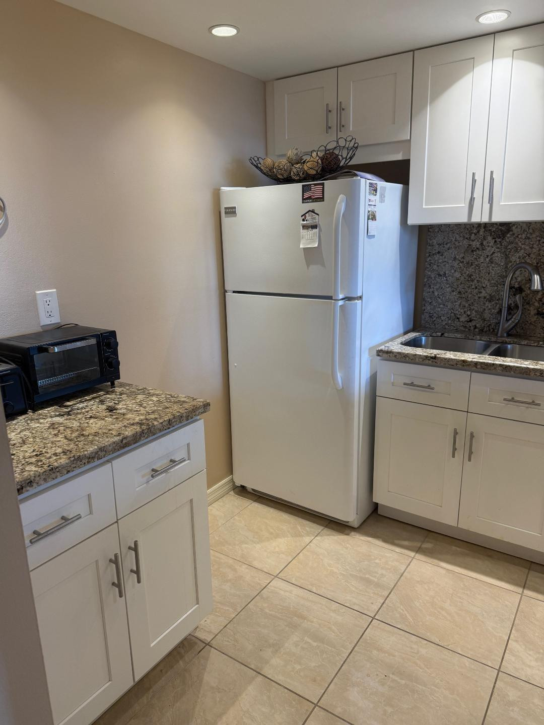 600 Parkview Dr #826 Hallandale Beach, FL 33009