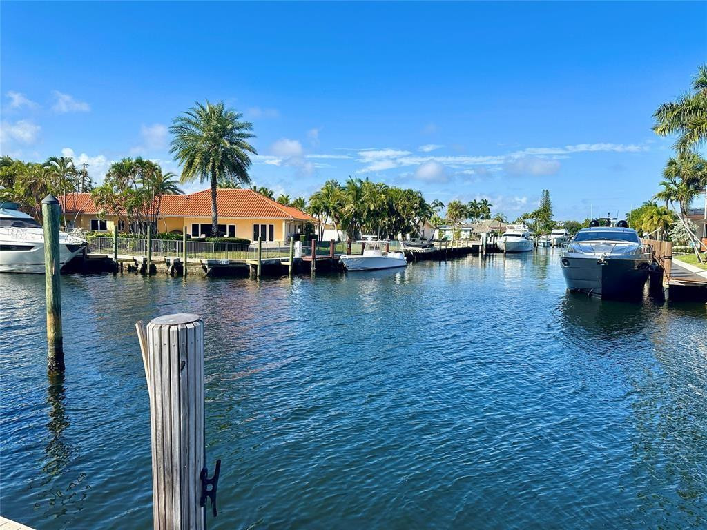 3111 NE 51st St #201C Fort Lauderdale, FL 33308