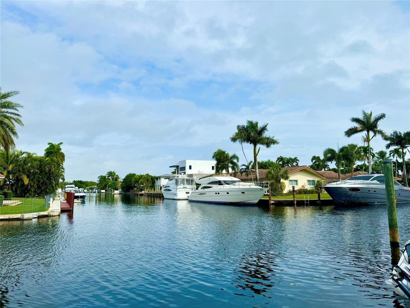 3111 NE 51st St #201C Fort Lauderdale, FL 33308