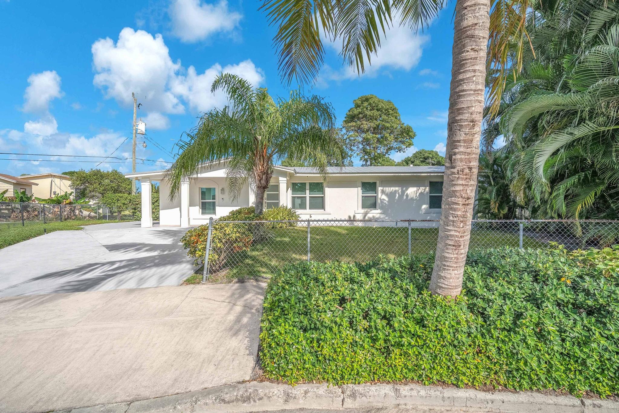 3308 El Vedado Ct West Palm Beach, FL 33405