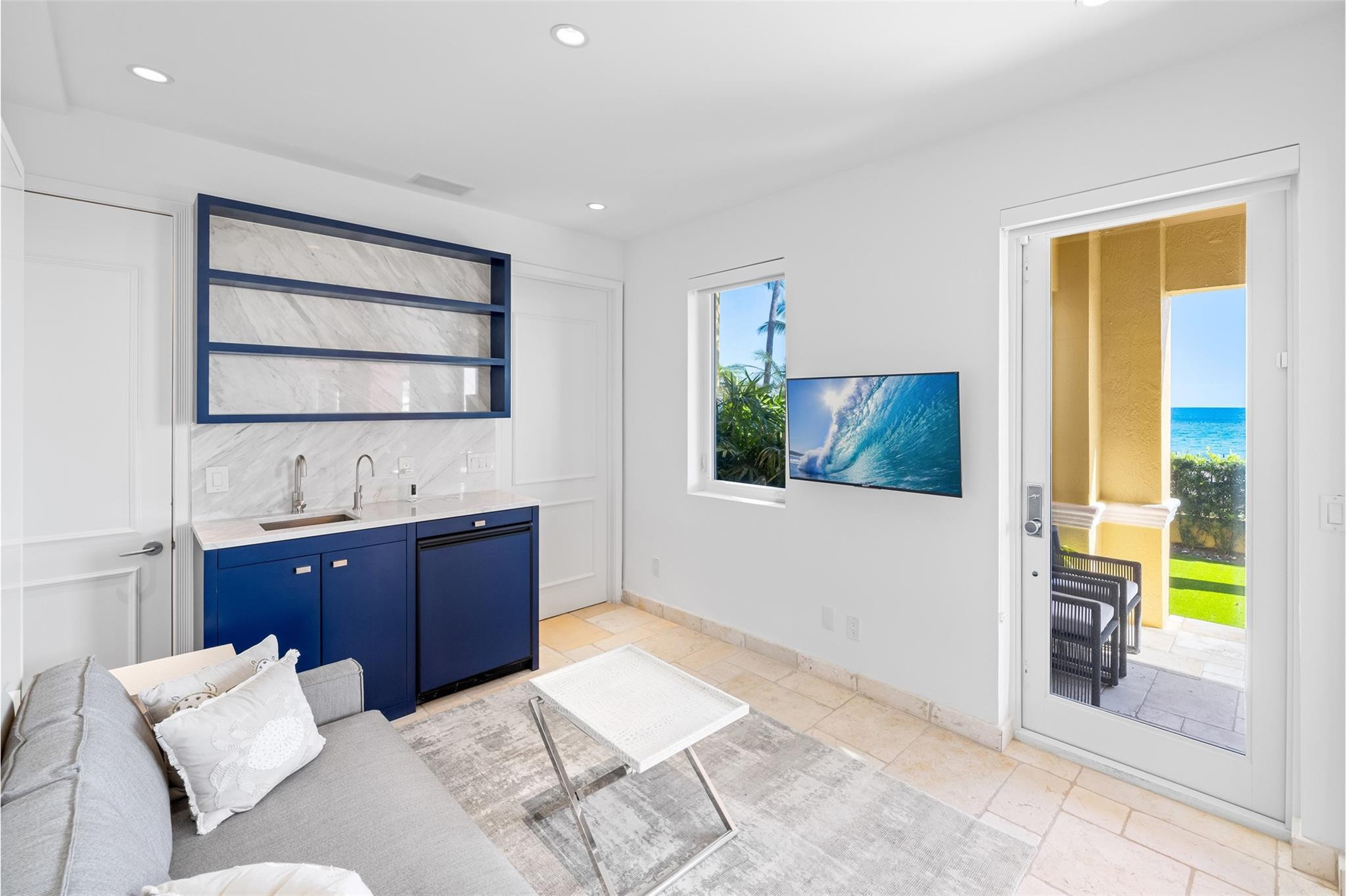 2150 N Ocean Blvd #IV Fort Lauderdale, FL 33305