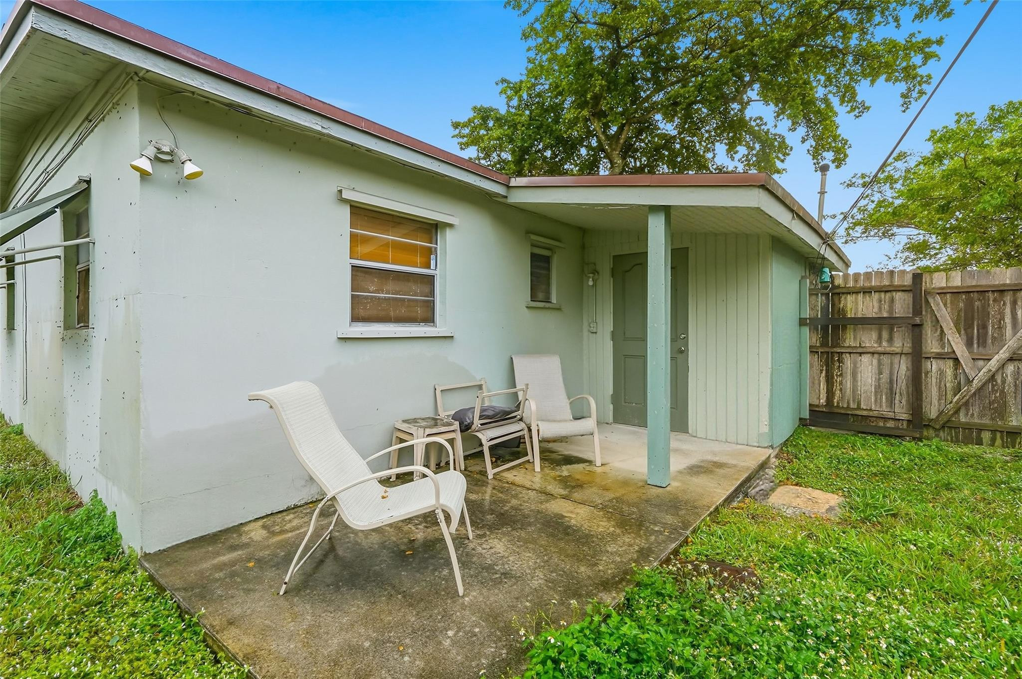 5711 SW 37th Ct Davie, FL 33314