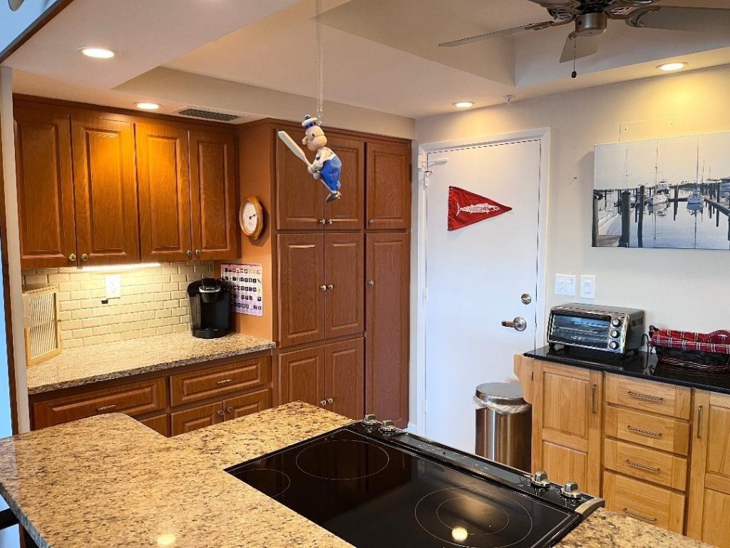 3200 NE 36th #703 Fort Lauderdale, FL 33308