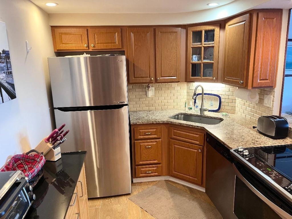 3200 NE 36th #703 Fort Lauderdale, FL 33308