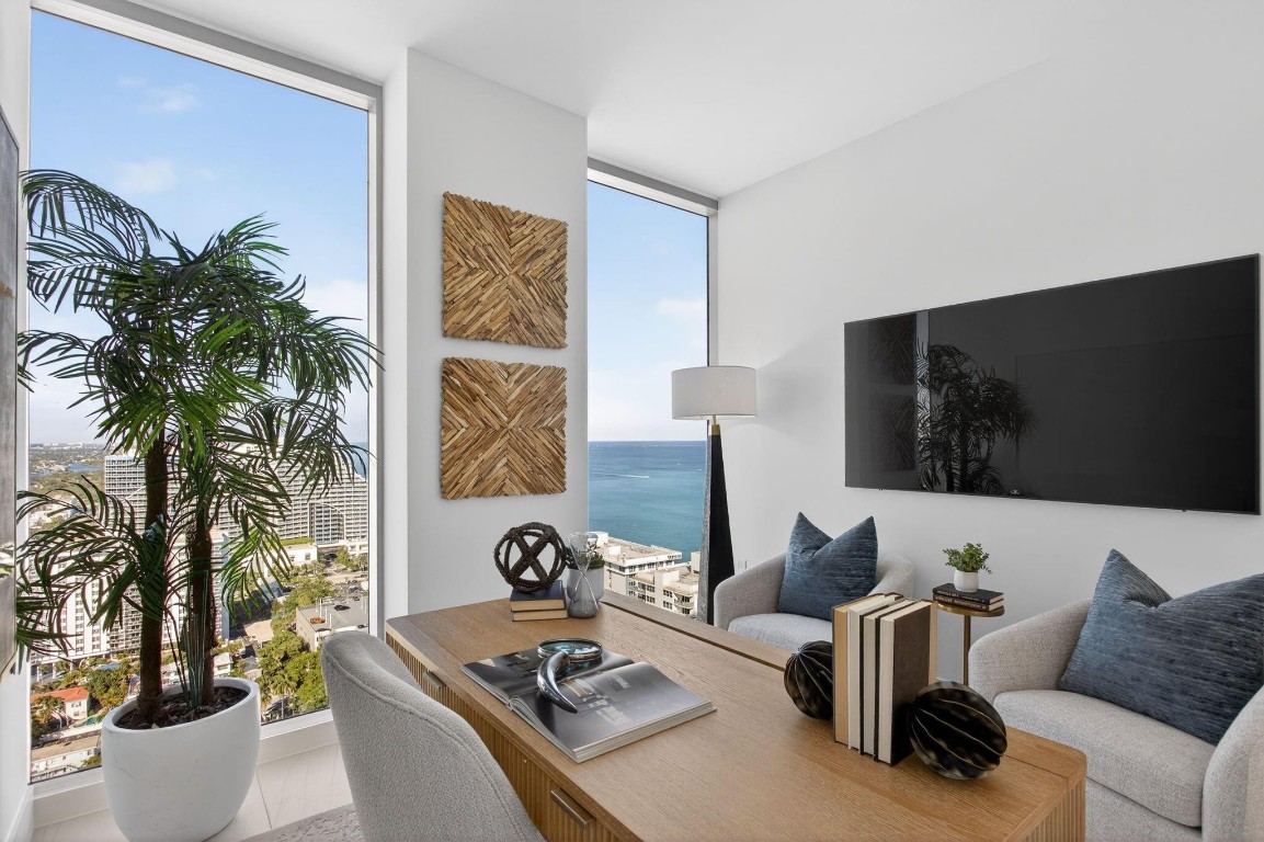 153 N Seabreeze #2505 Fort Lauderdale, FL 33304