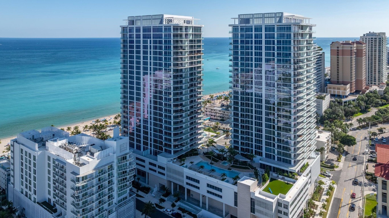 153 N Seabreeze #2505 Fort Lauderdale, FL 33304