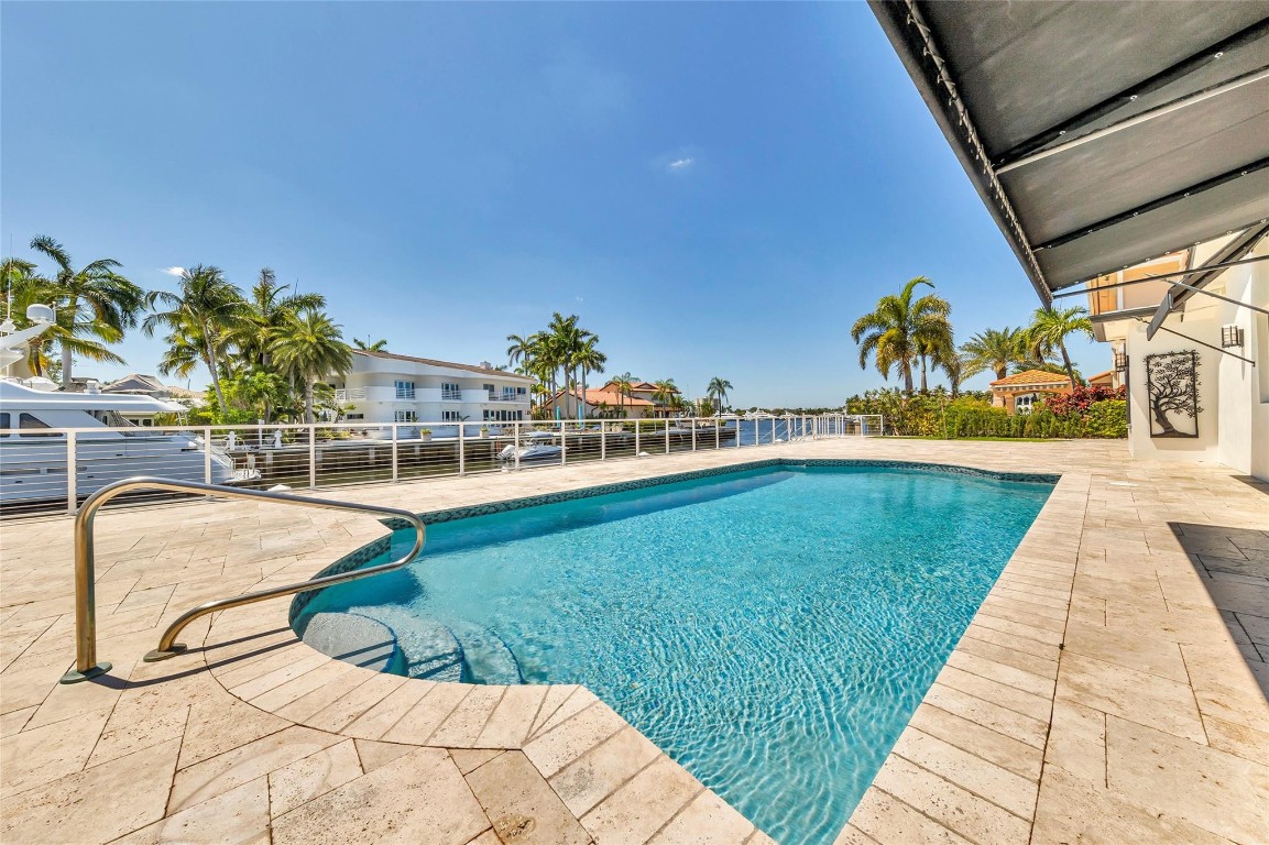 633 4th Key Fort Lauderdale, FL 33304