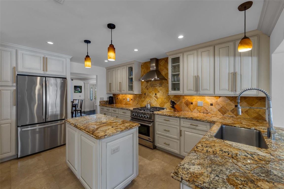 633 4th Key Fort Lauderdale, FL 33304