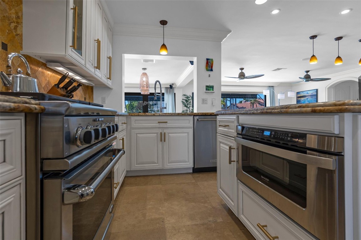 633 4th Key Fort Lauderdale, FL 33304