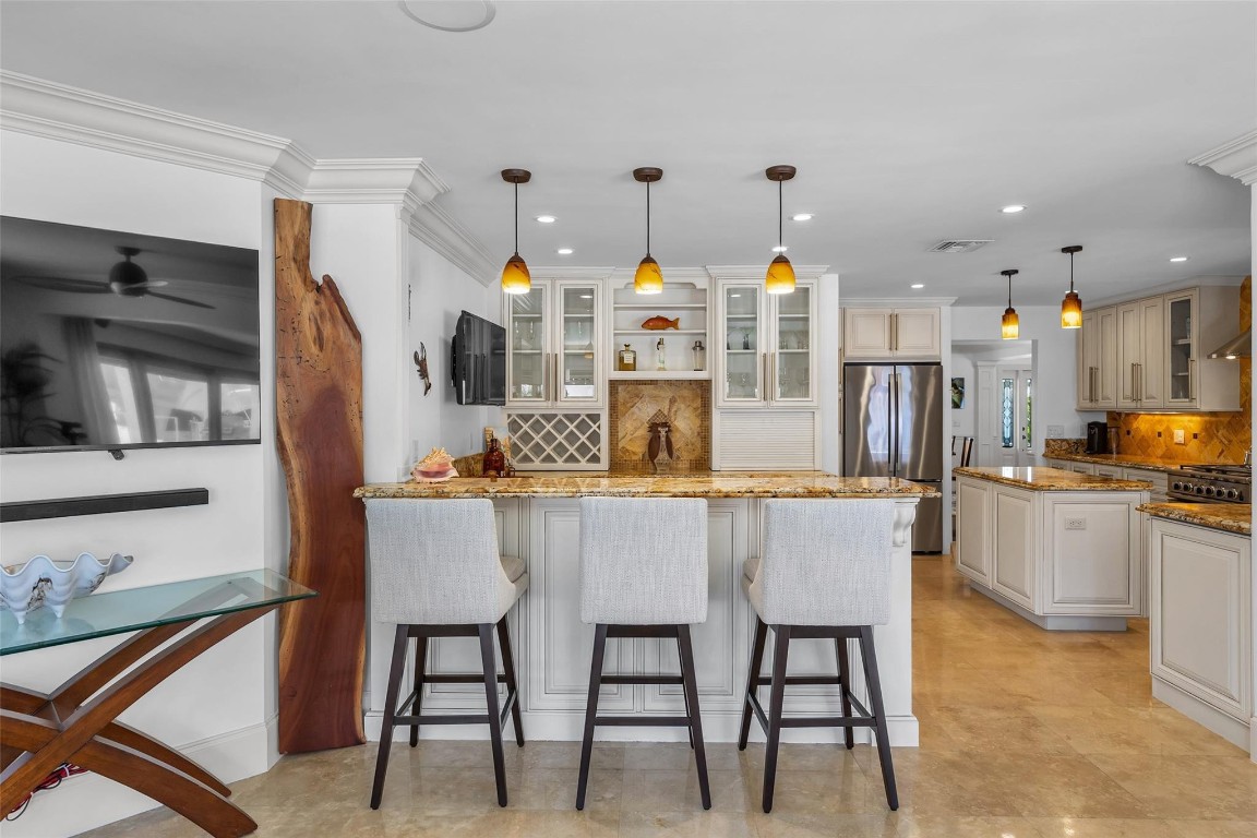 633 4th Key Fort Lauderdale, FL 33304