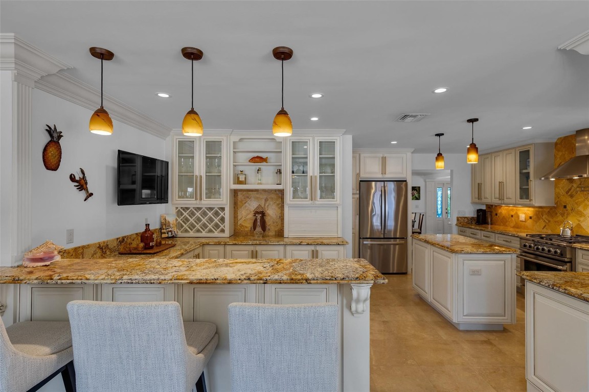 633 4th Key Fort Lauderdale, FL 33304