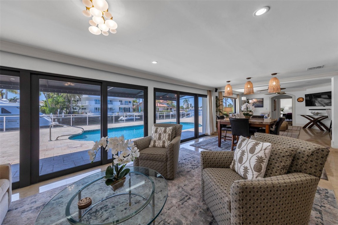 633 4th Key Fort Lauderdale, FL 33304