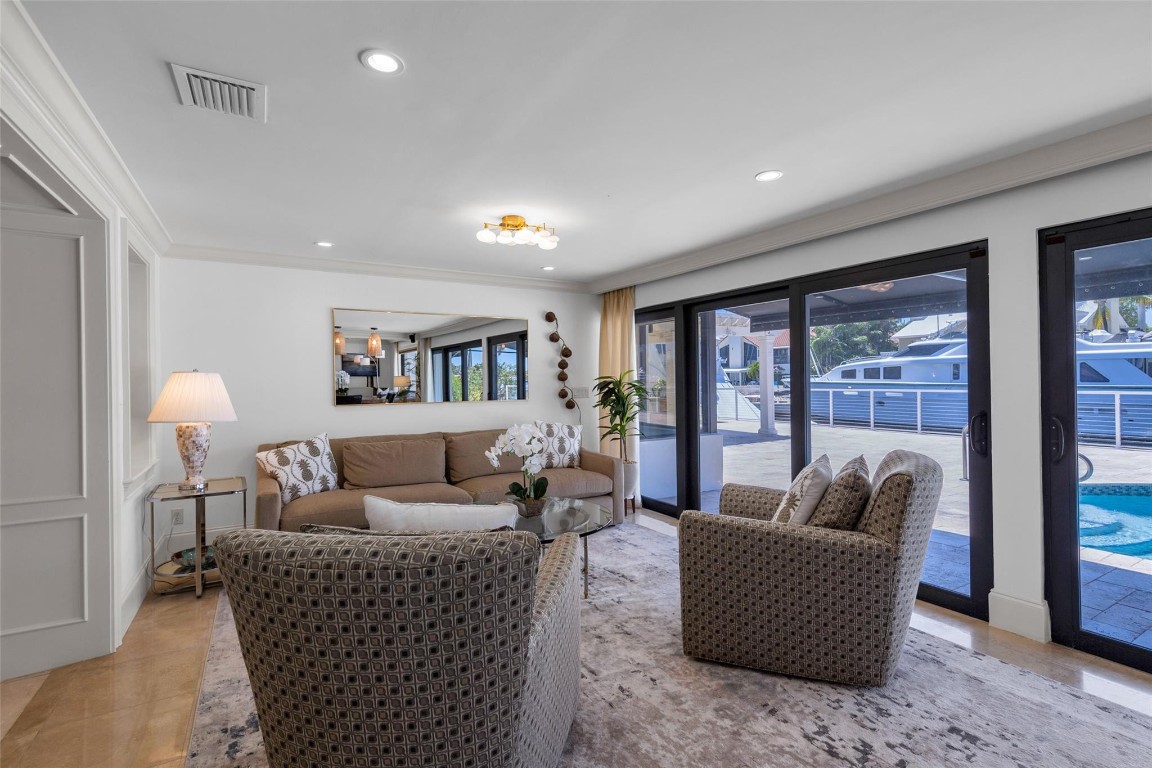 633 4th Key Fort Lauderdale, FL 33304