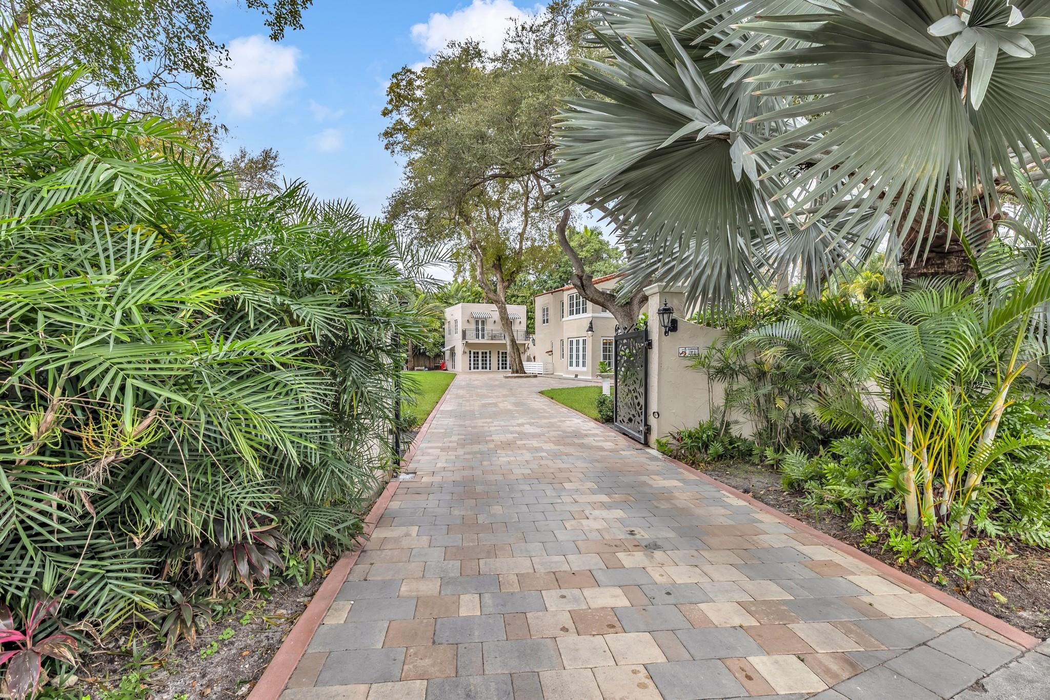 5960 N Bayshore Miami, FL 33137