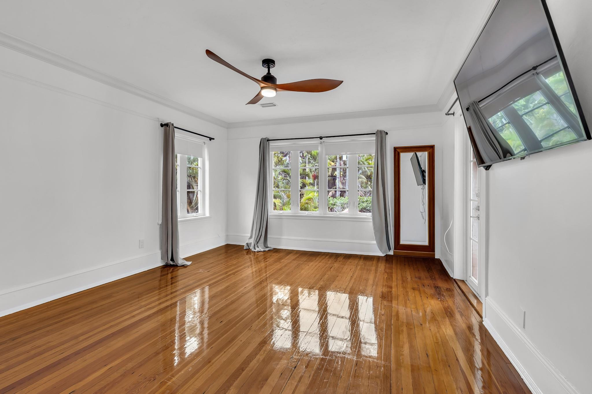 5960 N Bayshore Miami, FL 33137