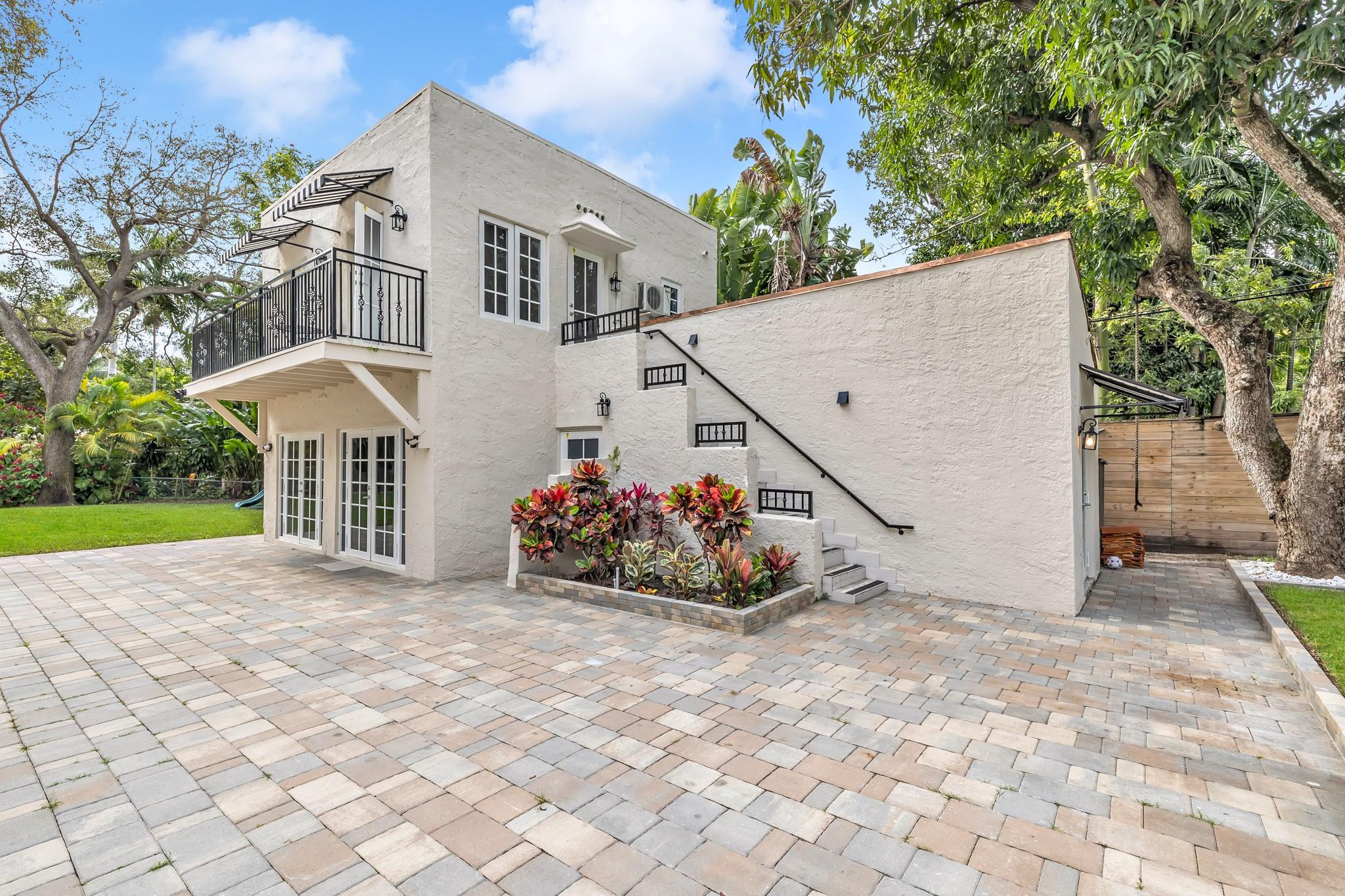 5960 N Bayshore Miami, FL 33137