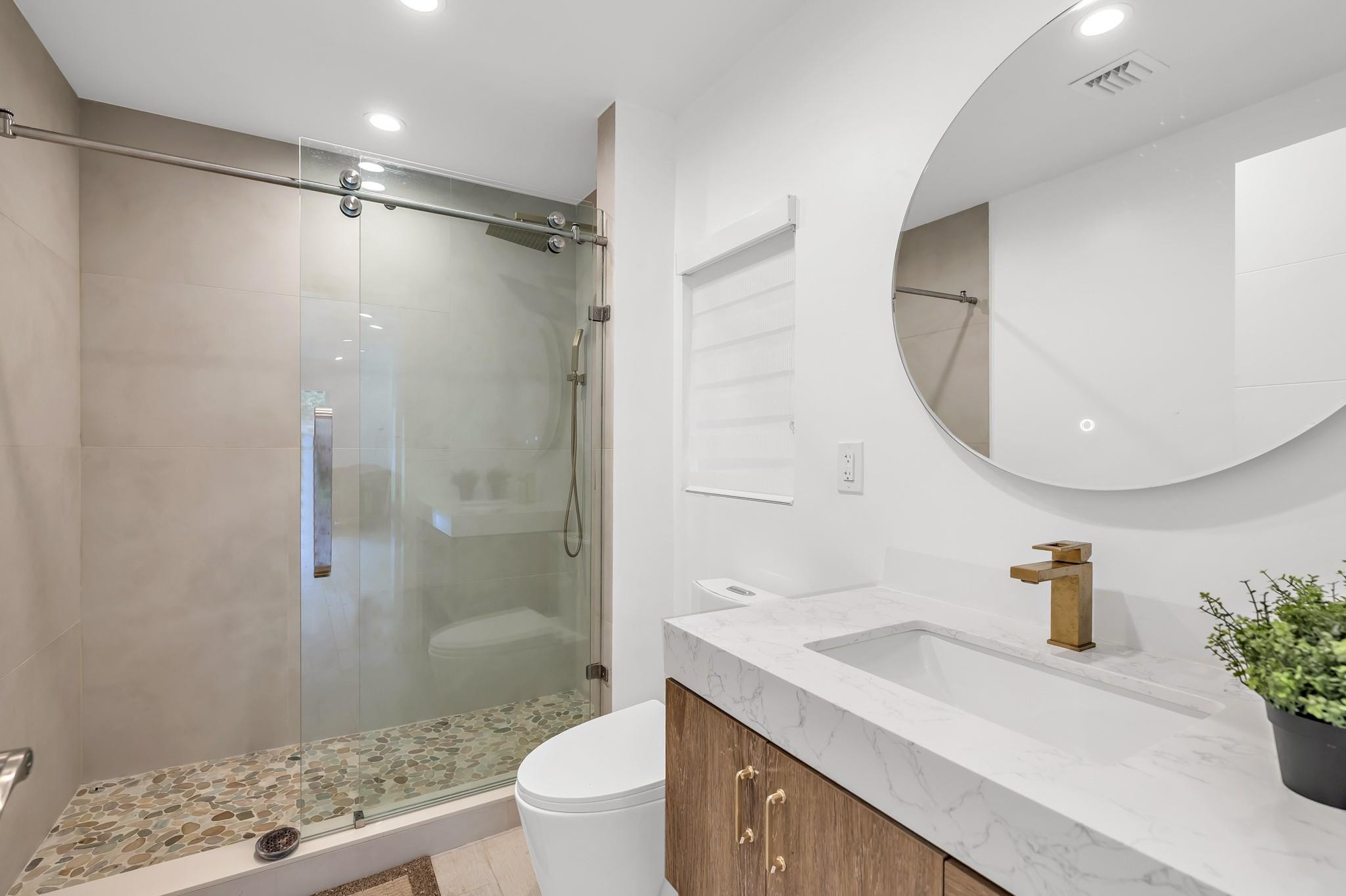 5960 N Bayshore Miami, FL 33137