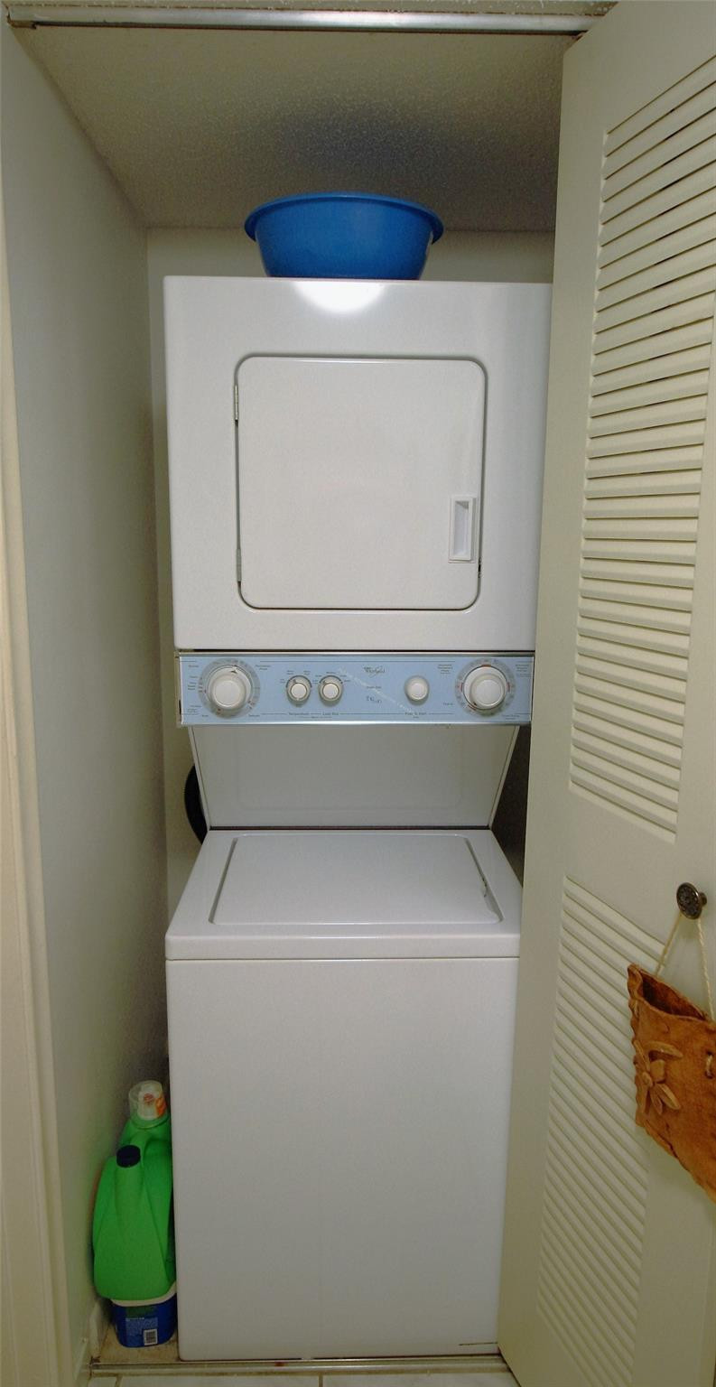 1200 SW 130th #210-G Hollywood, FL 33027