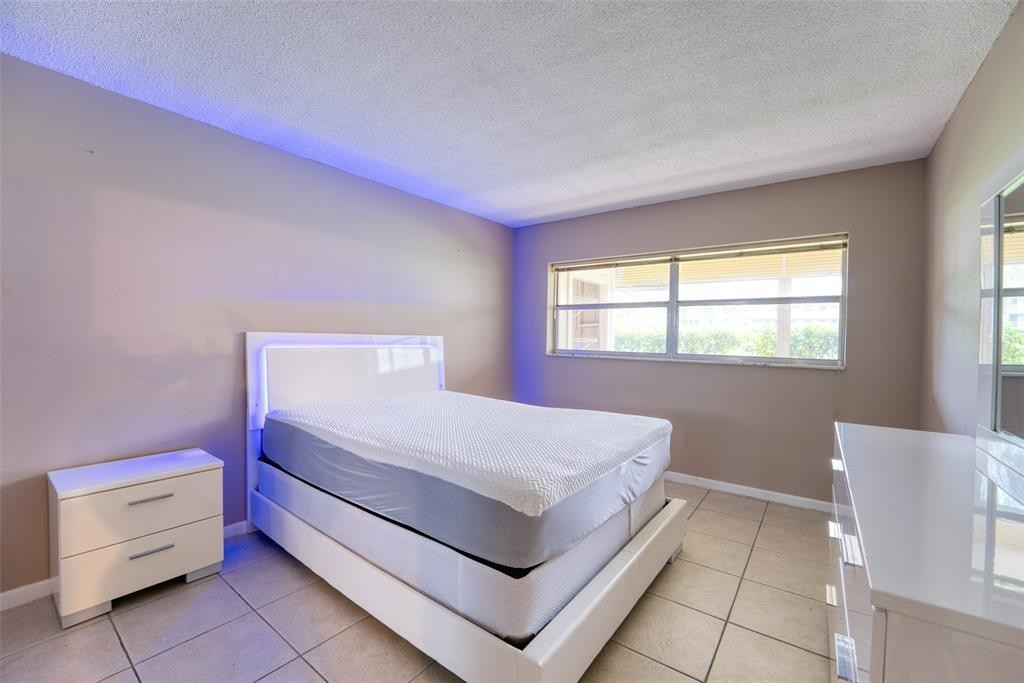 4700 Washington #105 Hollywood, FL 33021