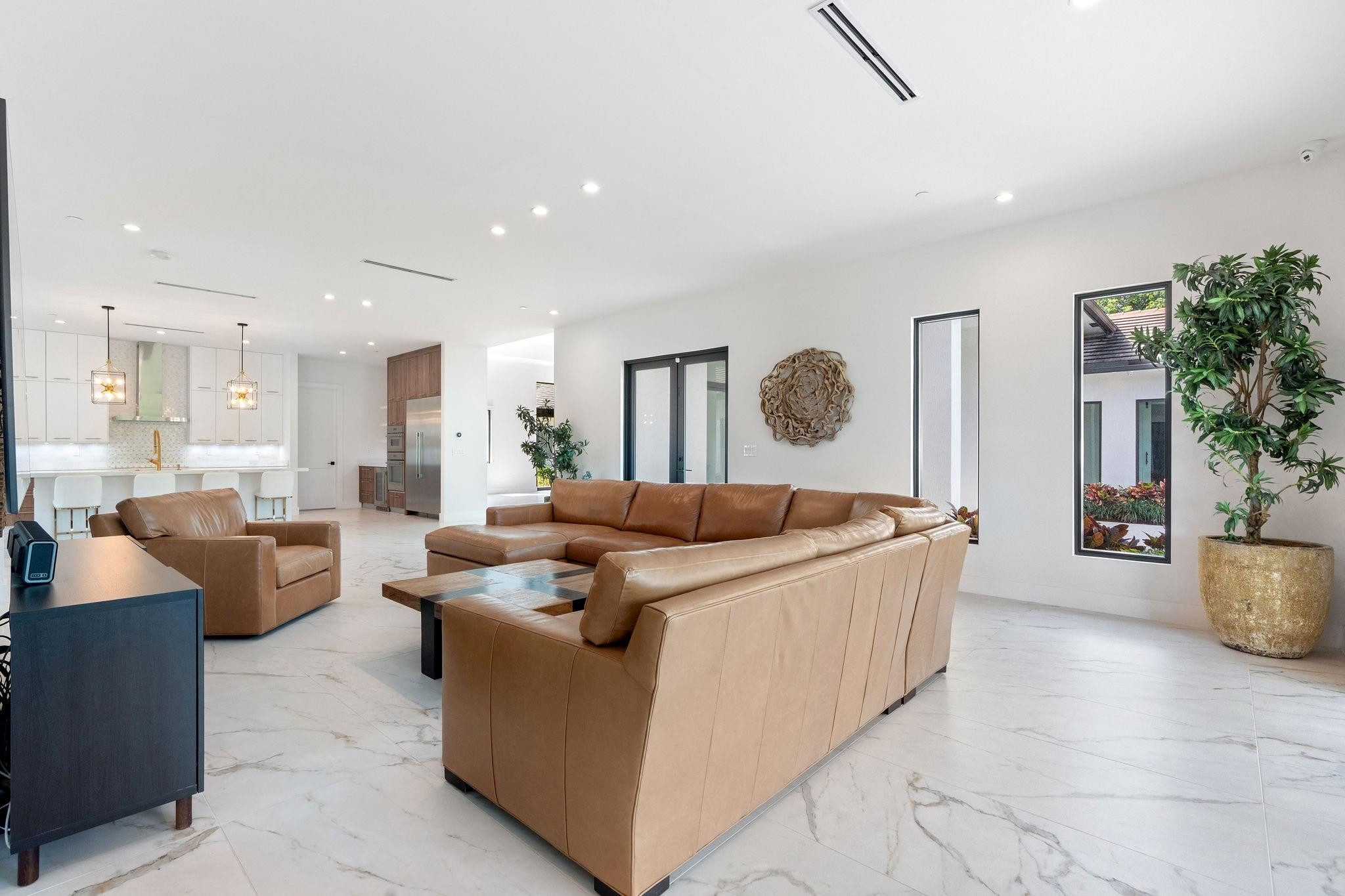 11861 NW 9th Plantation, FL 33325