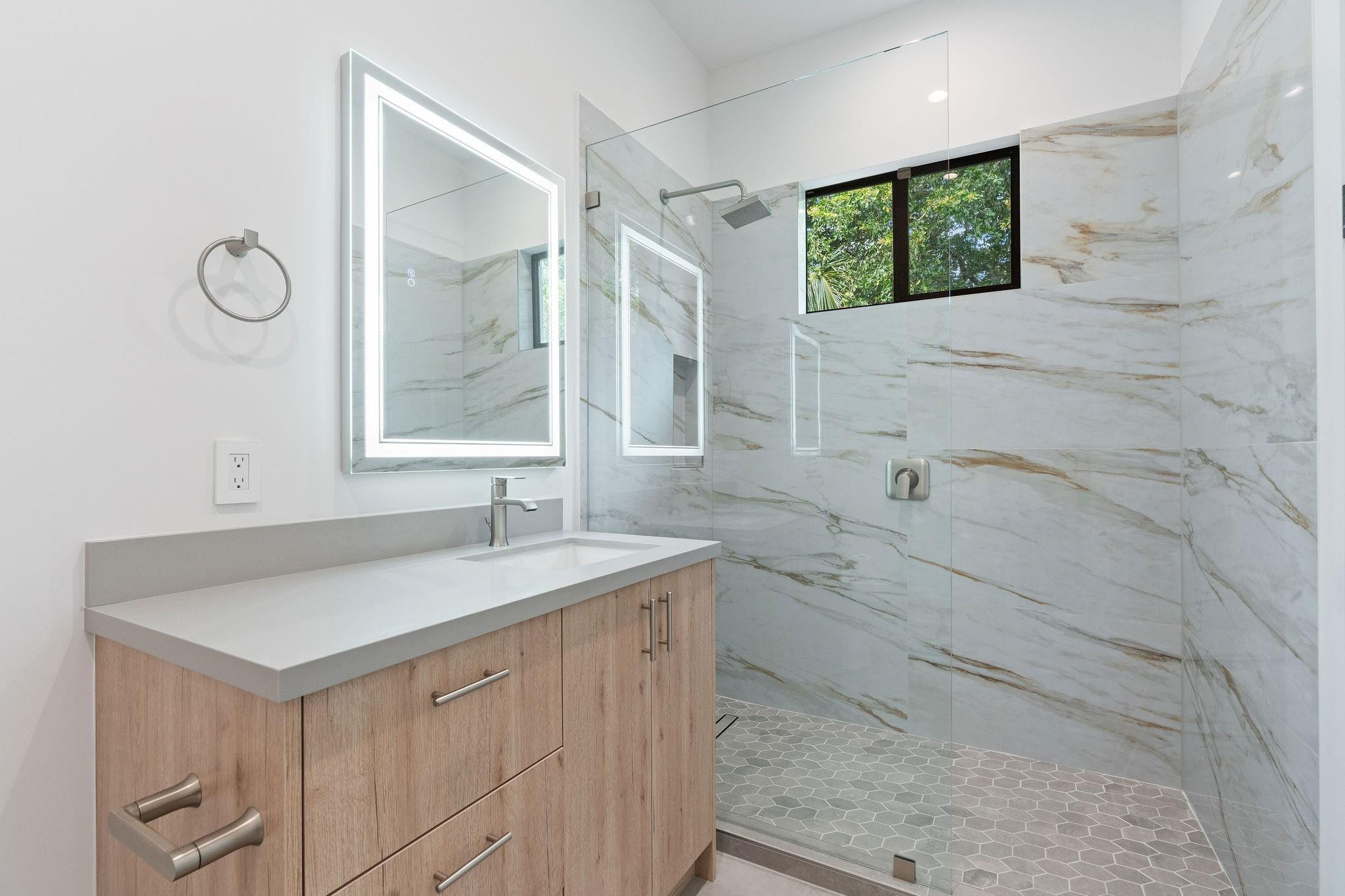 11861 NW 9th Plantation, FL 33325