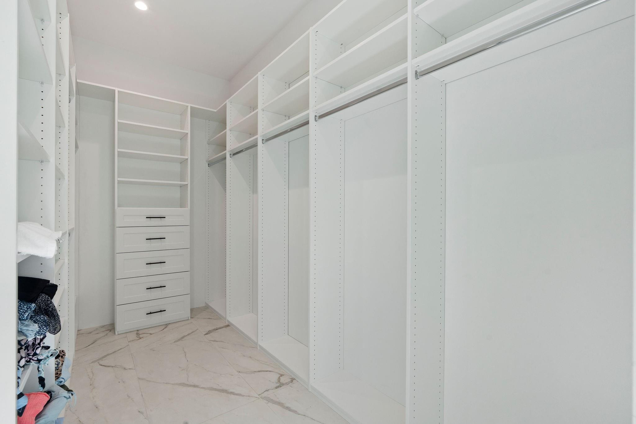 11861 NW 9th Plantation, FL 33325