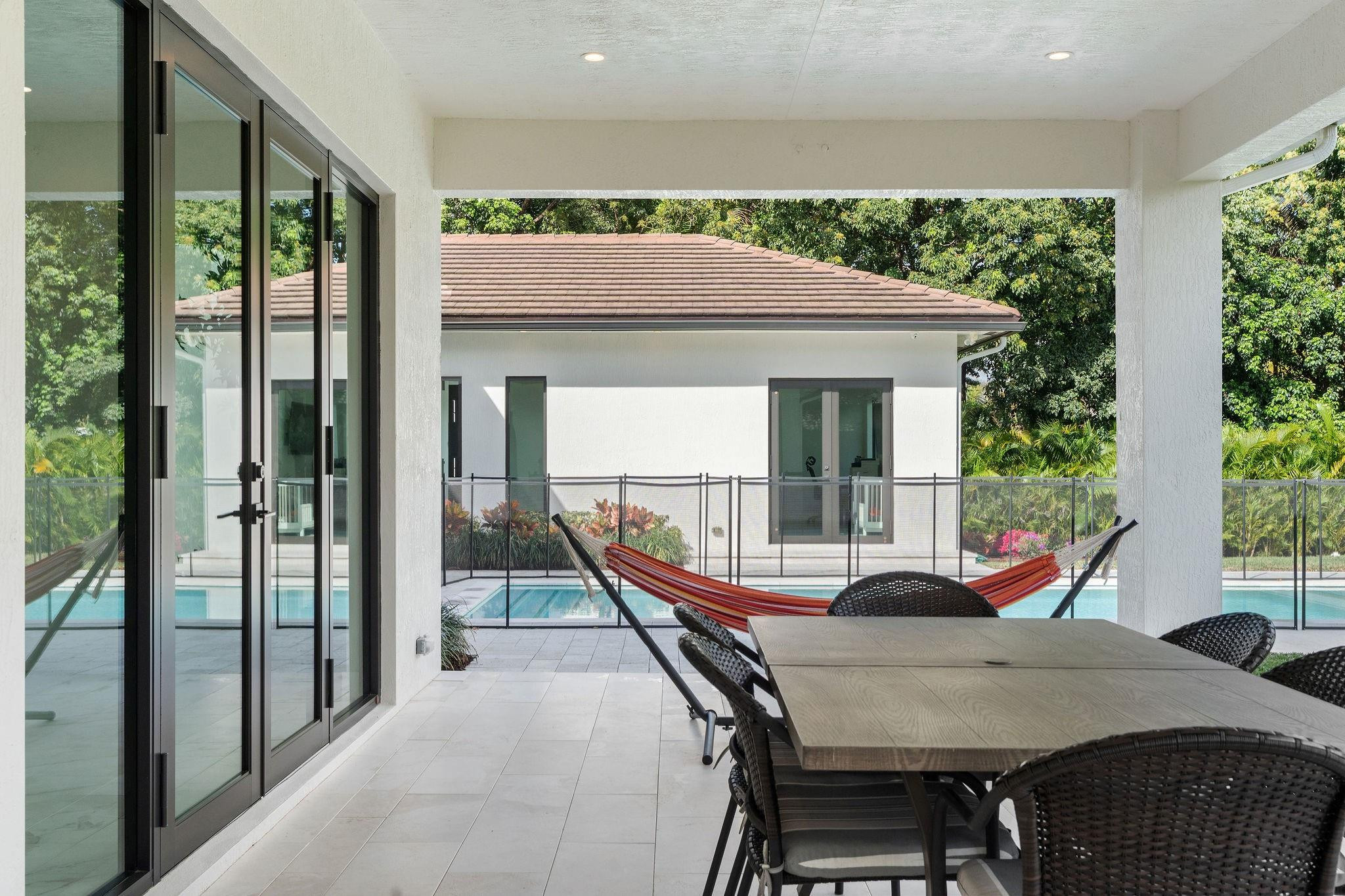 11861 NW 9th Plantation, FL 33325