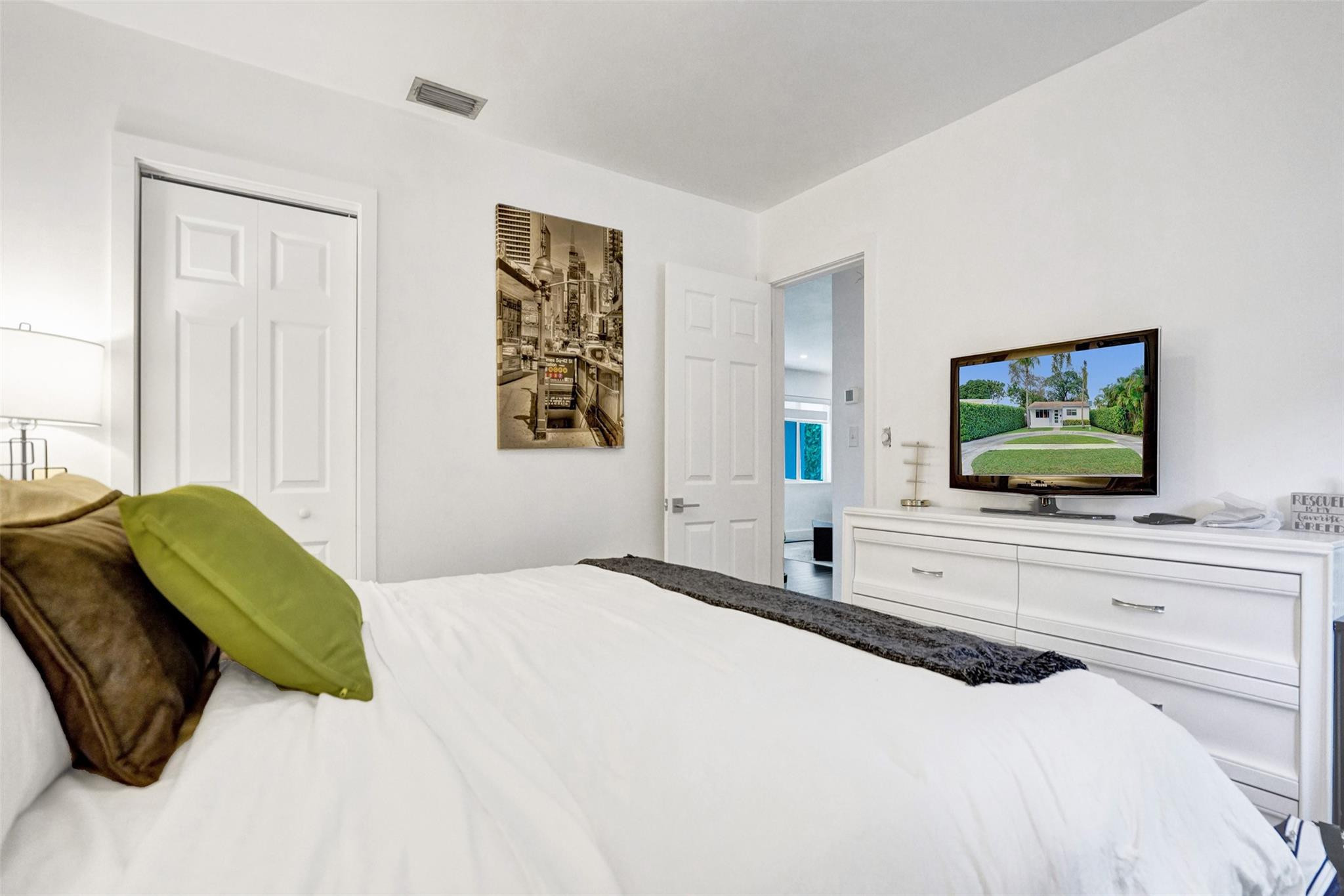 Undisclosed Address Hollywood, FL 33020