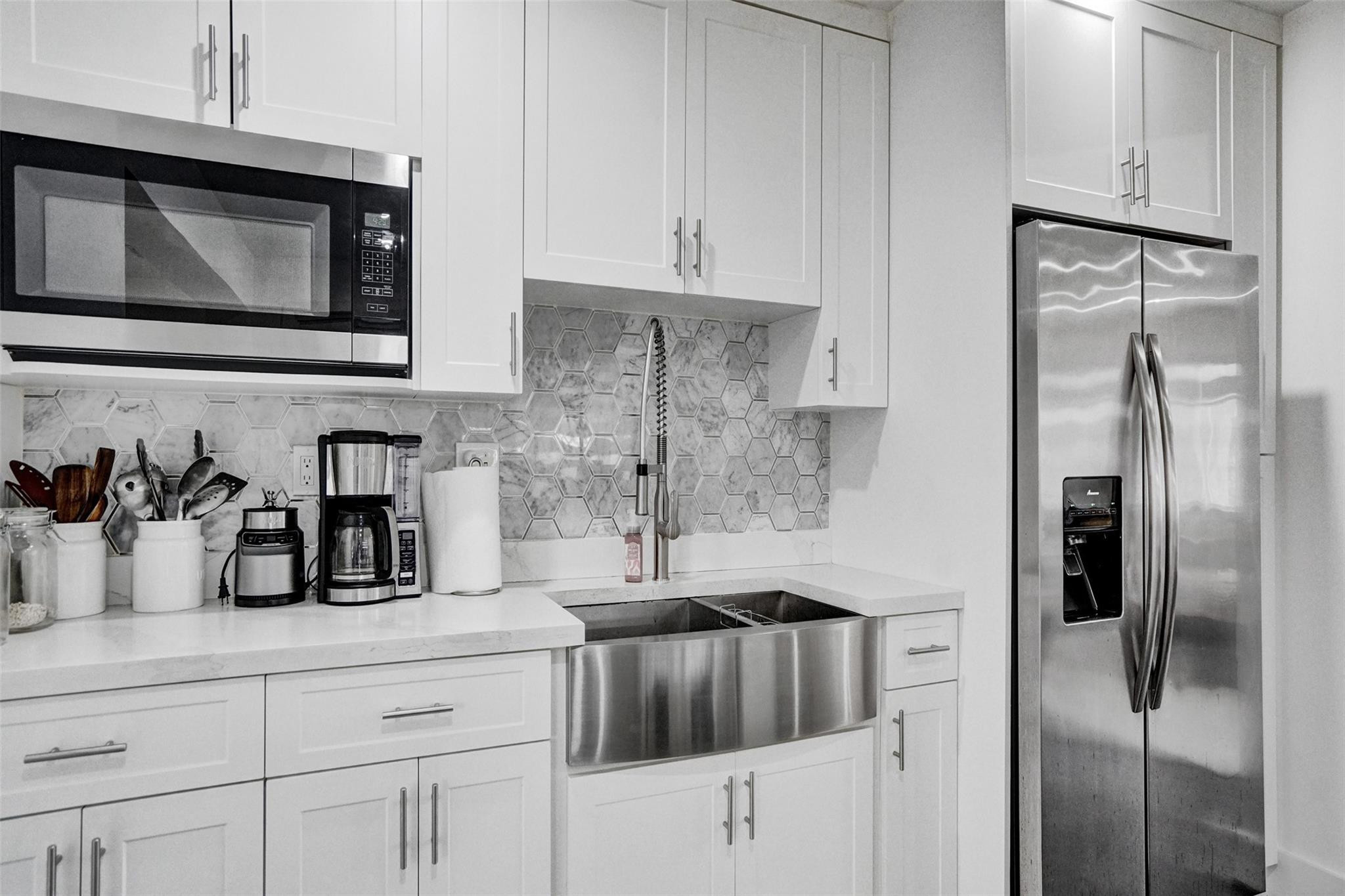 Undisclosed Address Hollywood, FL 33020