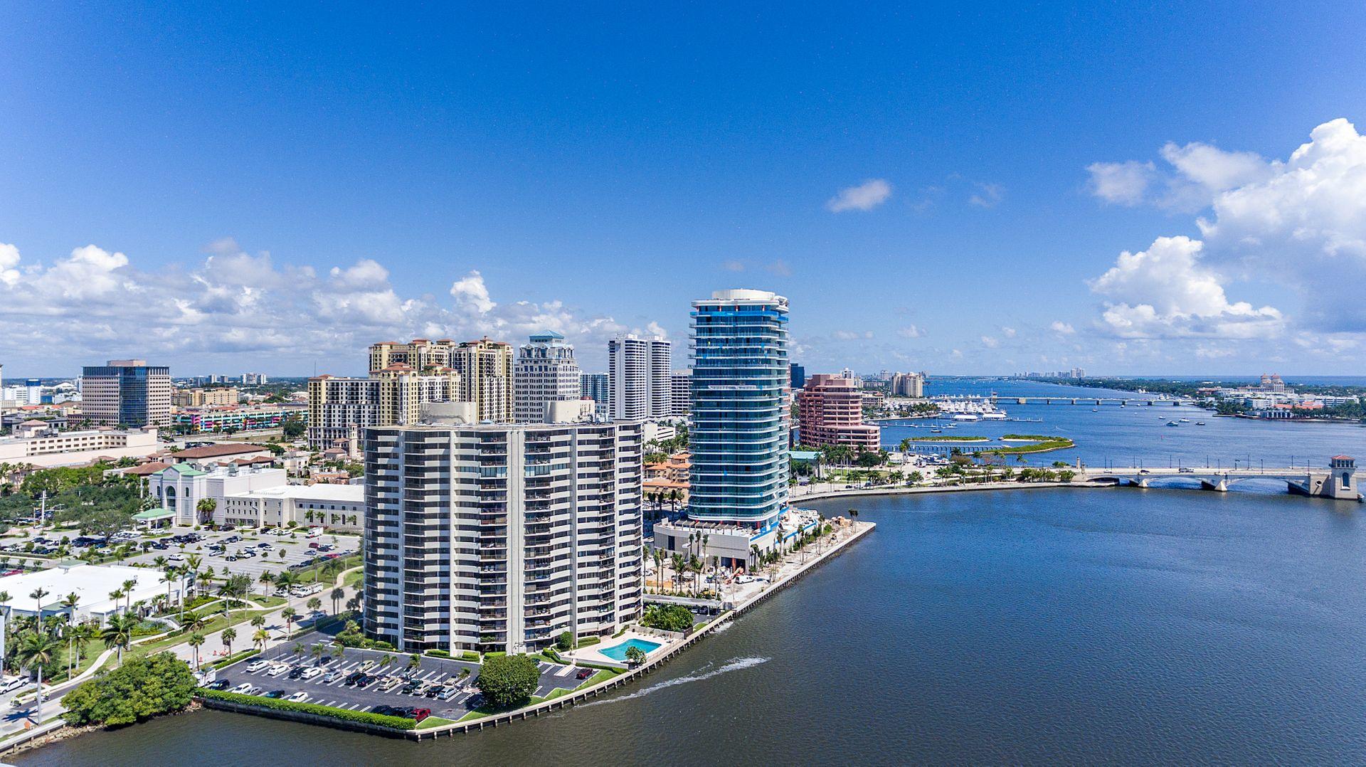 1200 S Flagler #902
