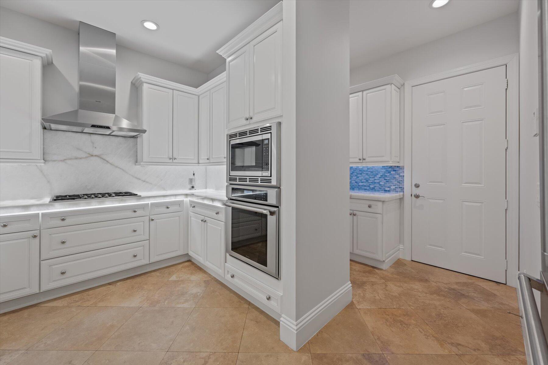 218 Mariner Ct,North Palm Beach, FL 33408