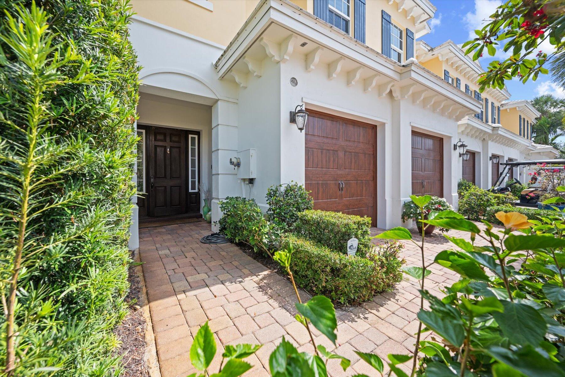 218 Mariner Ct,North Palm Beach, FL 33408