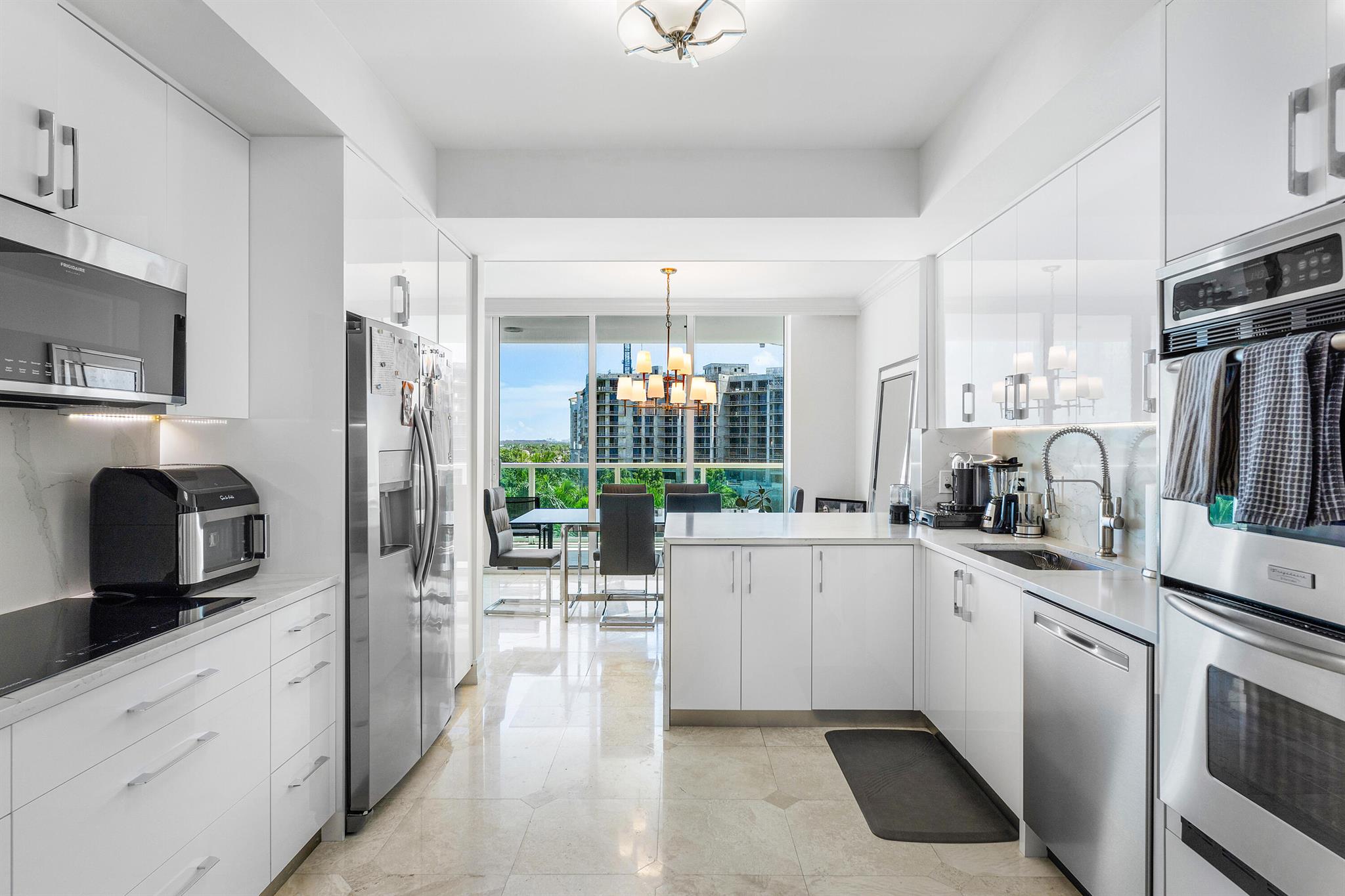 550 SE Mizner Blvd #B-707 Boca Raton, FL 33432