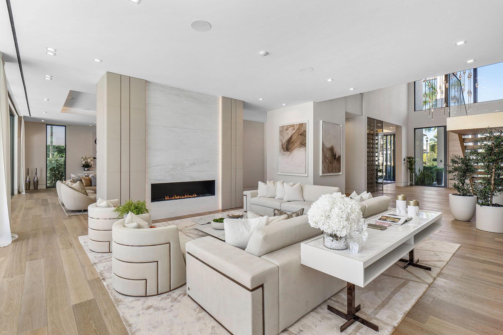 224 W Key Palm Rd Boca Raton, FL 33432