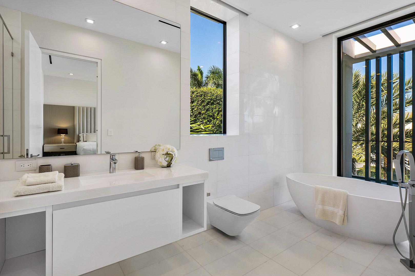 224 W Key Palm Rd Boca Raton, FL 33432