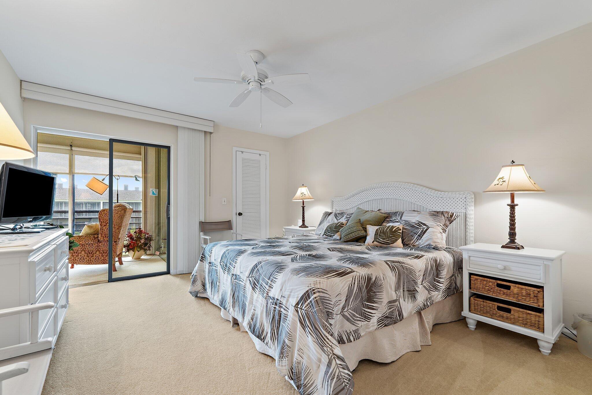 755 Saturn St #I 206 Jupiter, FL 33477