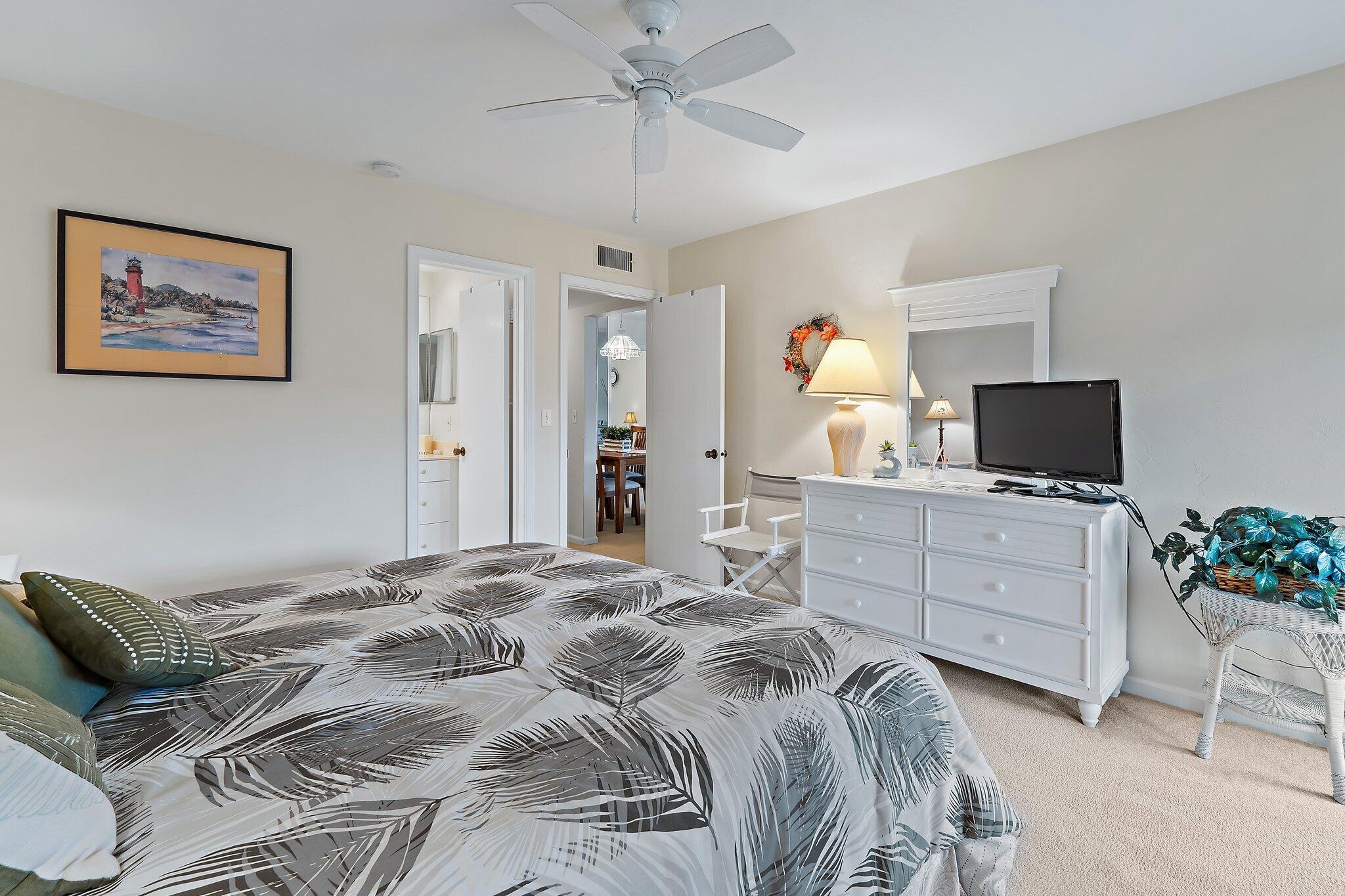 755 Saturn St #I 206 Jupiter, FL 33477