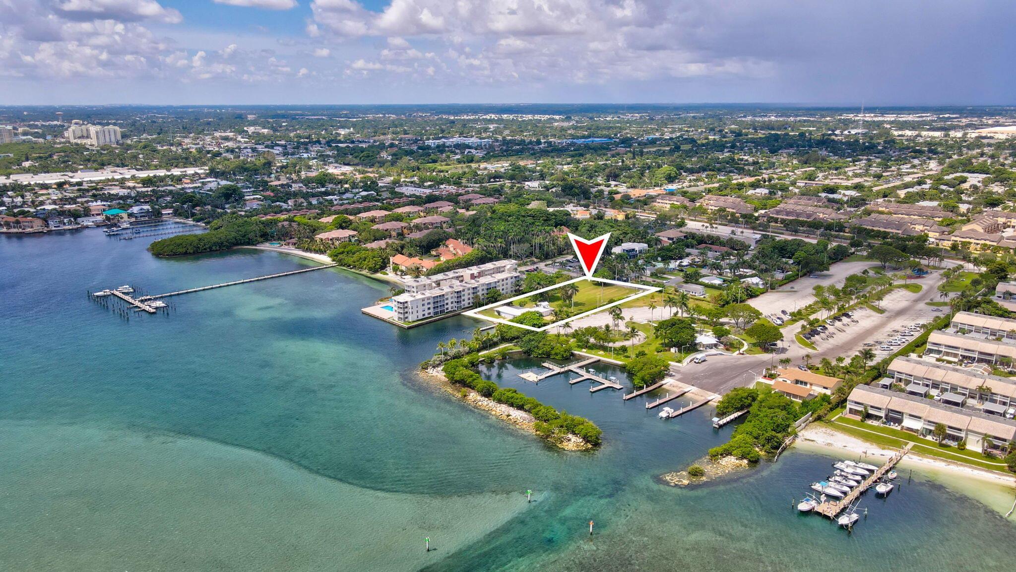 670 Oak St Boynton Beach, FL 33435