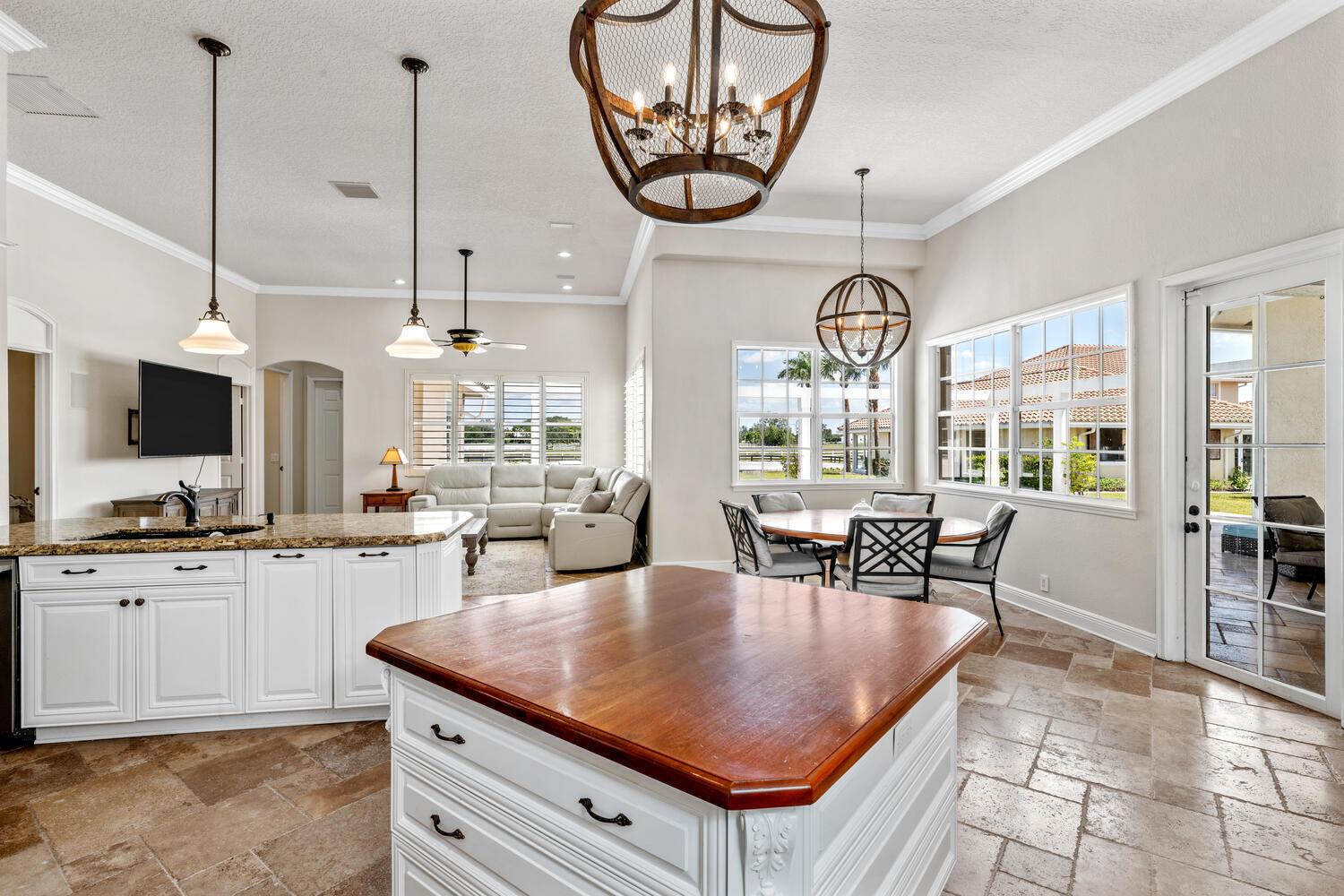 15411 Palma Ln Wellington, FL 33414