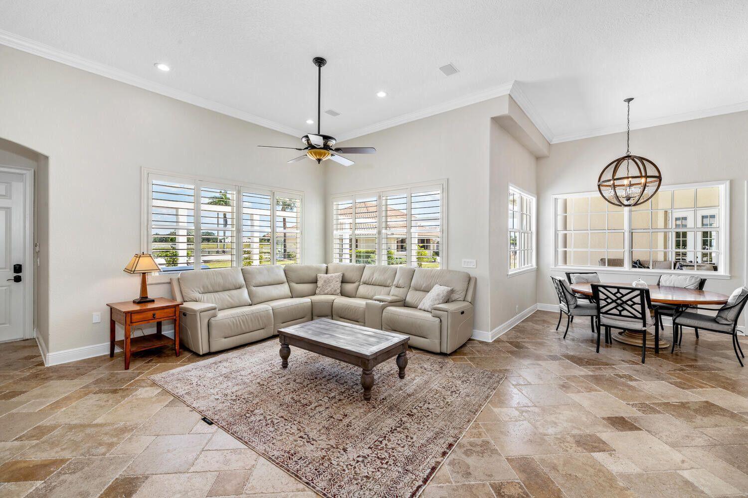 15411 Palma Ln Wellington, FL 33414