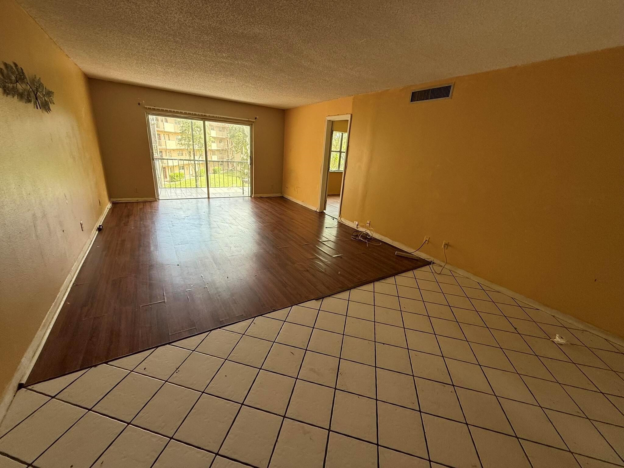 6300 S Falls Cir Dr #312