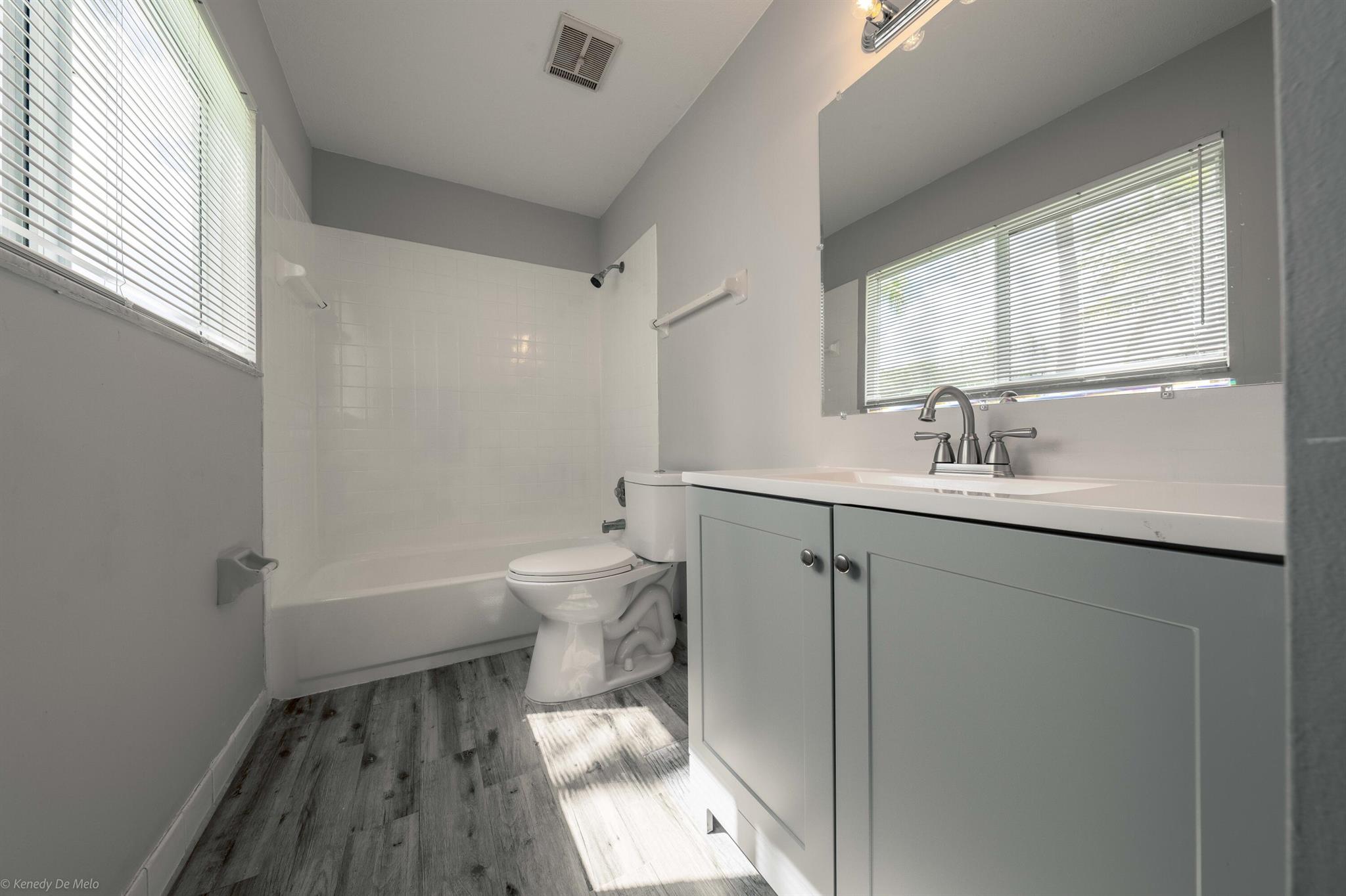 3401 NW 44th St #206,Lauderdale Lakes, FL 33309