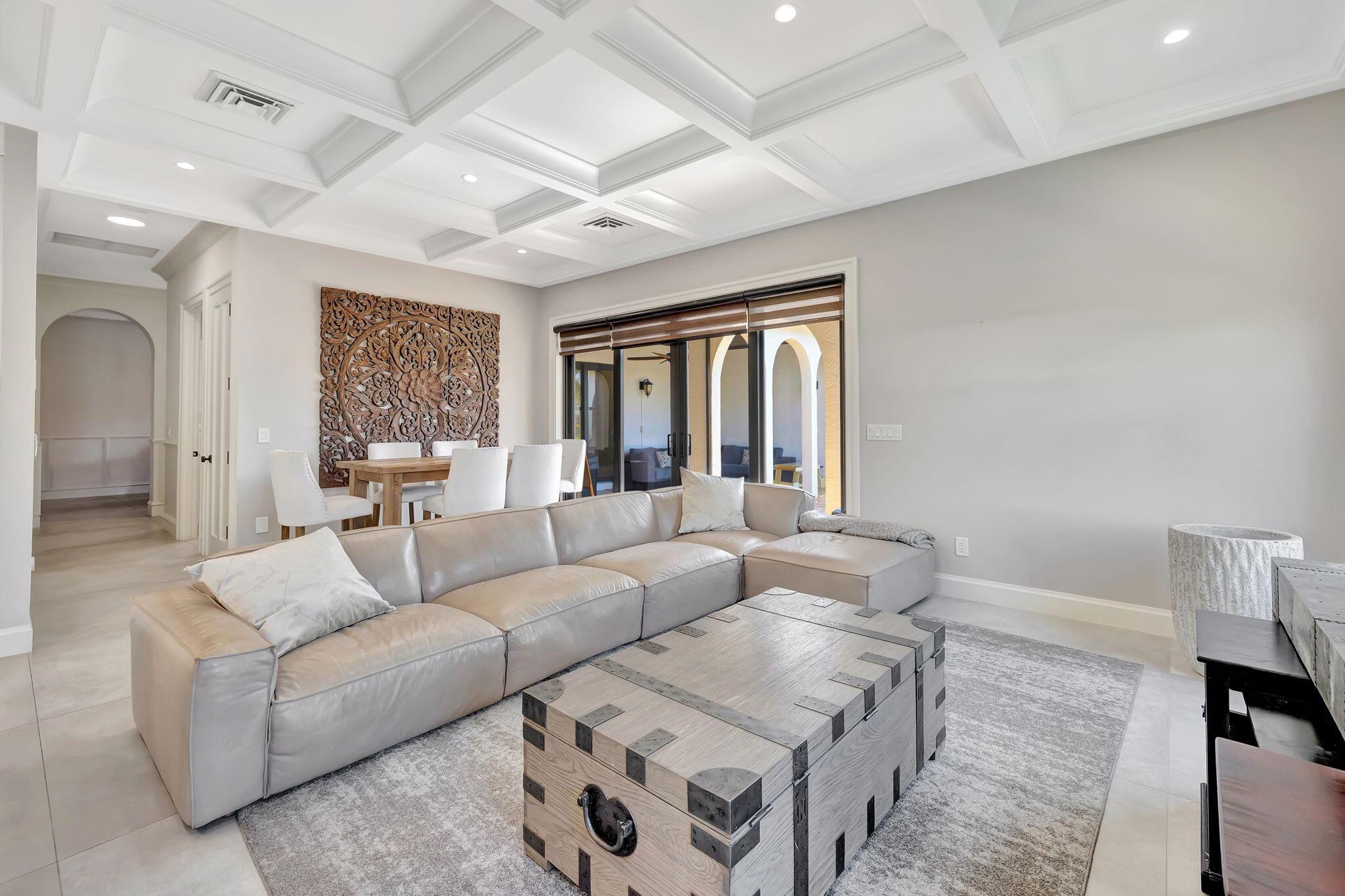 832 SW 34th Ave Boynton Beach, FL 33435