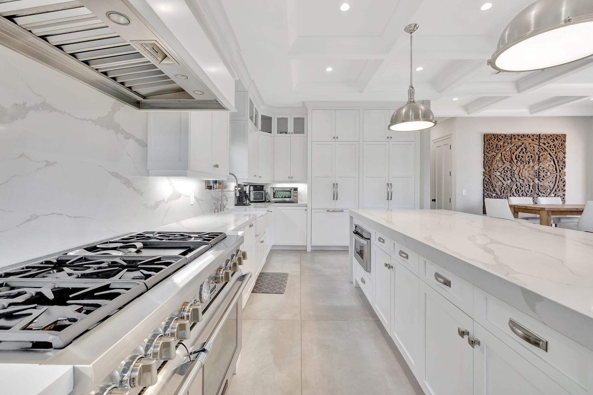 832 SW 34th Ave Boynton Beach, FL 33435