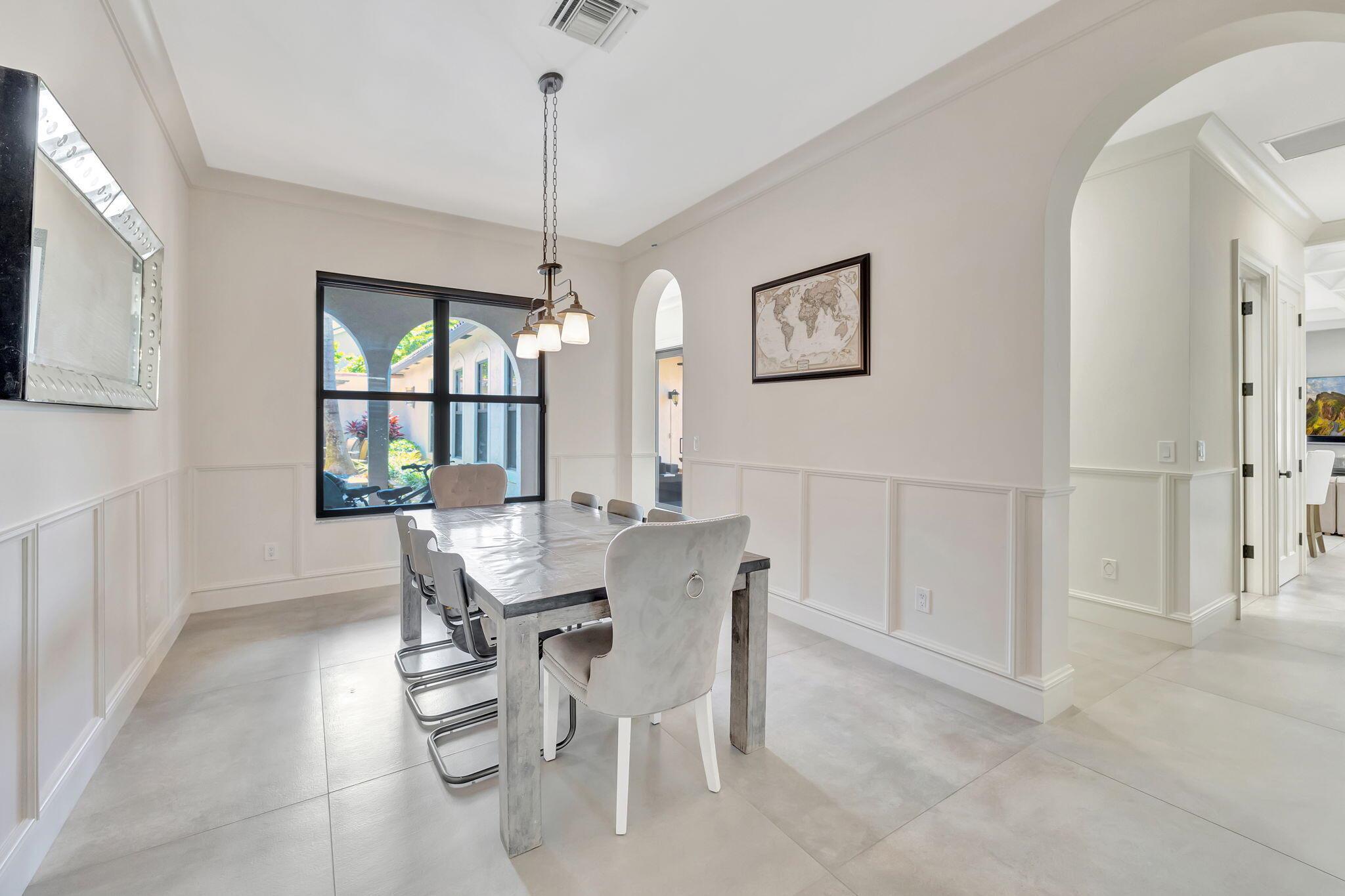 832 SW 34th Ave Boynton Beach, FL 33435