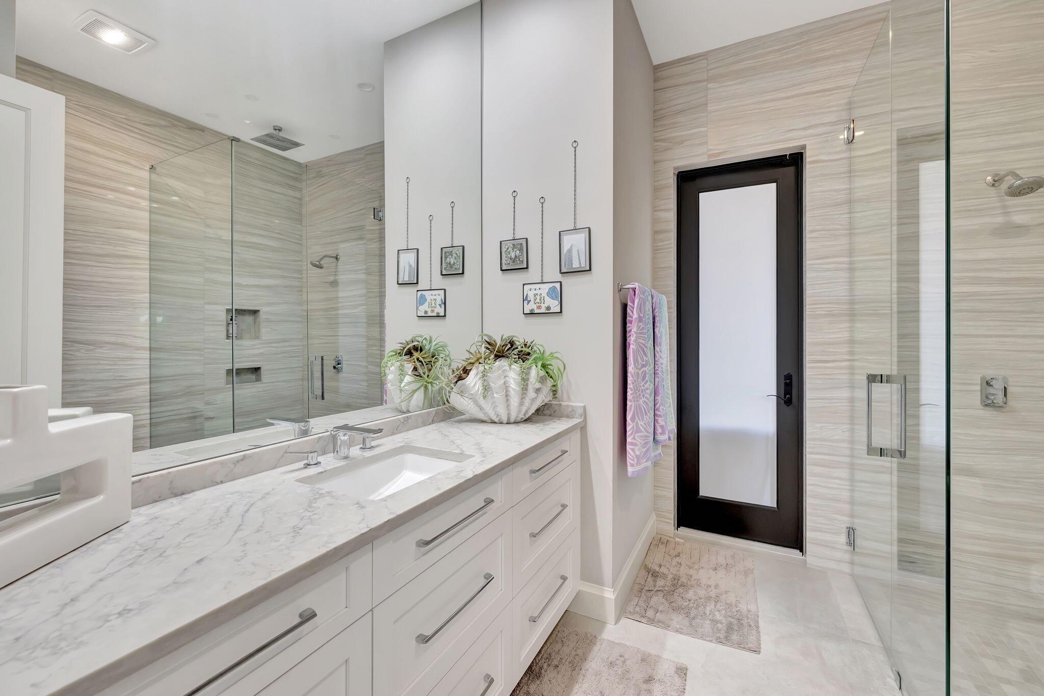 832 SW 34th Ave Boynton Beach, FL 33435