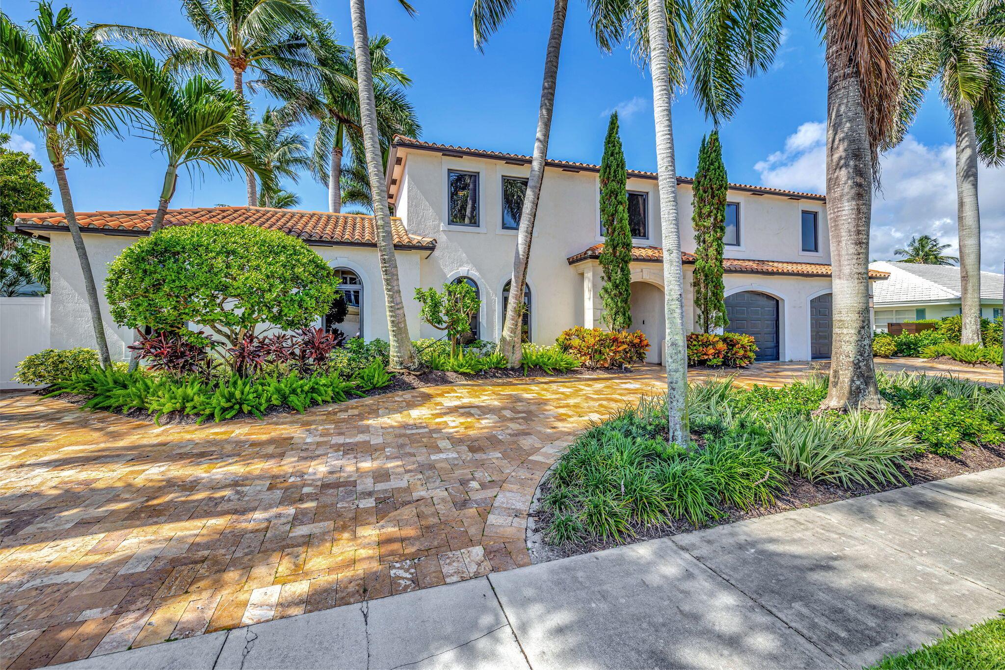 832 SW 34th Ave Boynton Beach, FL 33435