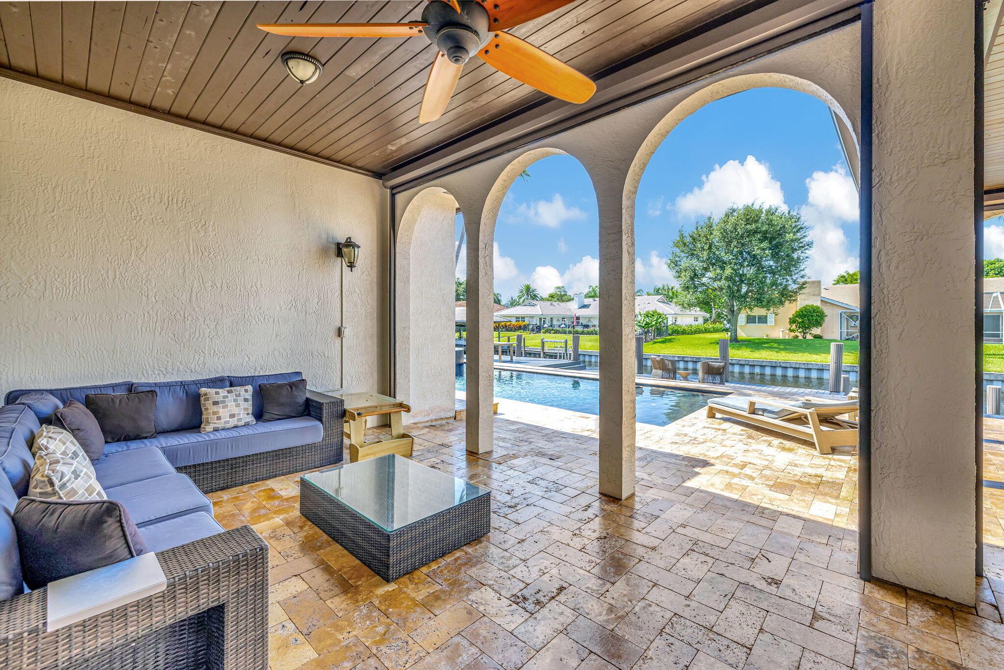 832 SW 34th Ave Boynton Beach, FL 33435