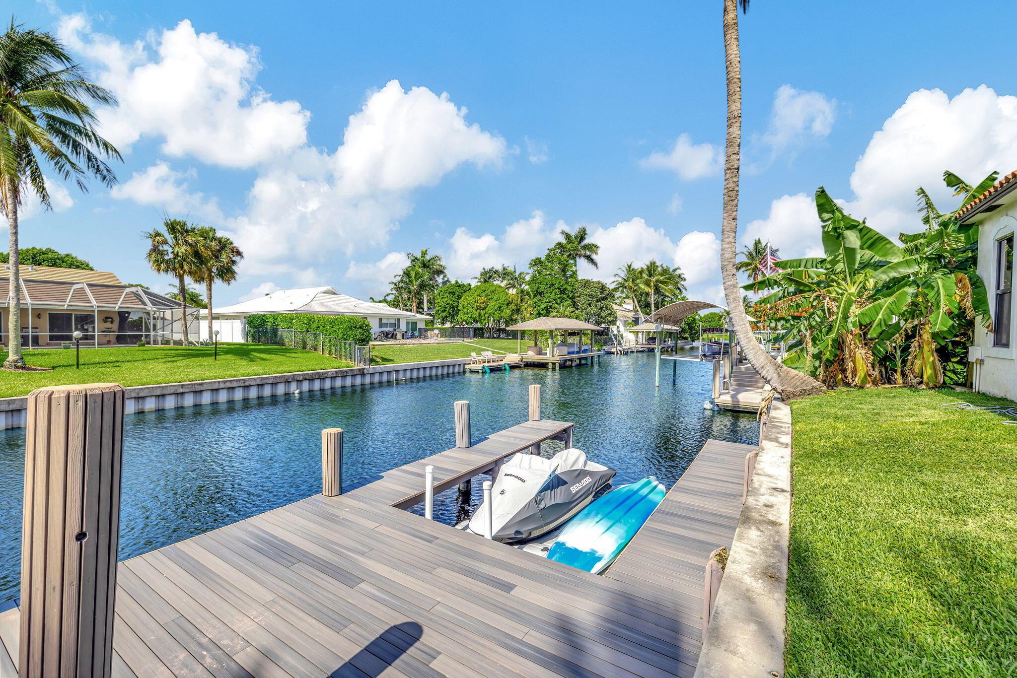 832 SW 34th Ave Boynton Beach, FL 33435